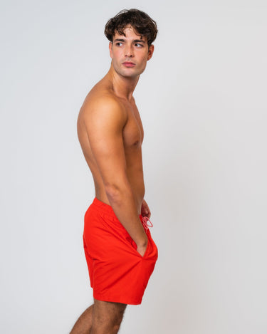 Tommy_badehose_rot_logo